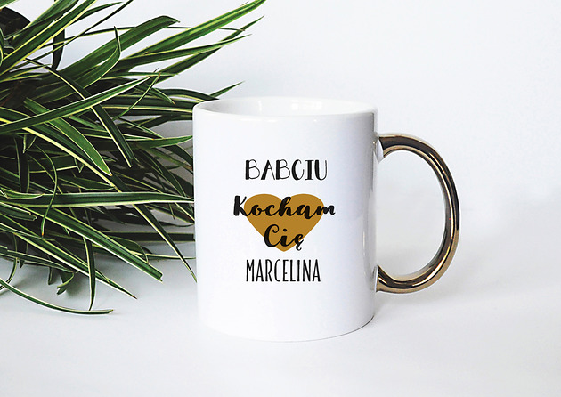 kubki Kubek z imieniem dla Babci, na Dzień Babci, z raczką w złotym kolorze