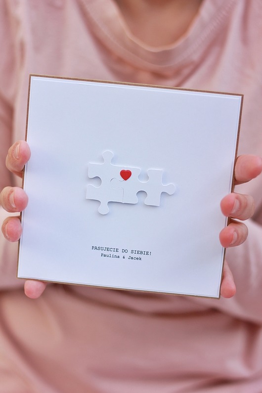 zaproszenia i kartki na ślub Pasujecie do siebie. Kartka ślubna z puzzlami