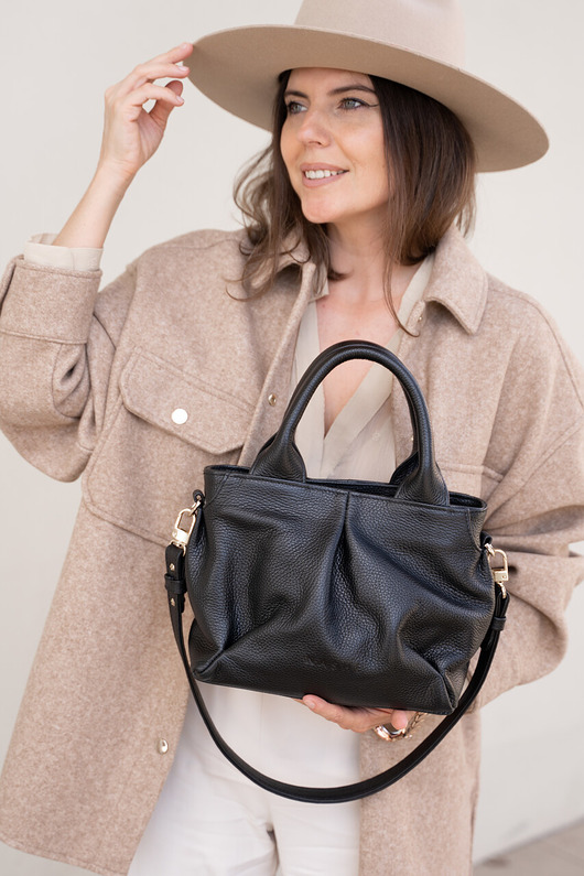 torby na ramię Skórzana torebka - czarna - Fluffy Bag