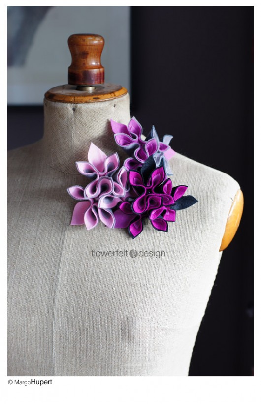 trzy szaroróżowe FlowerFelt Design