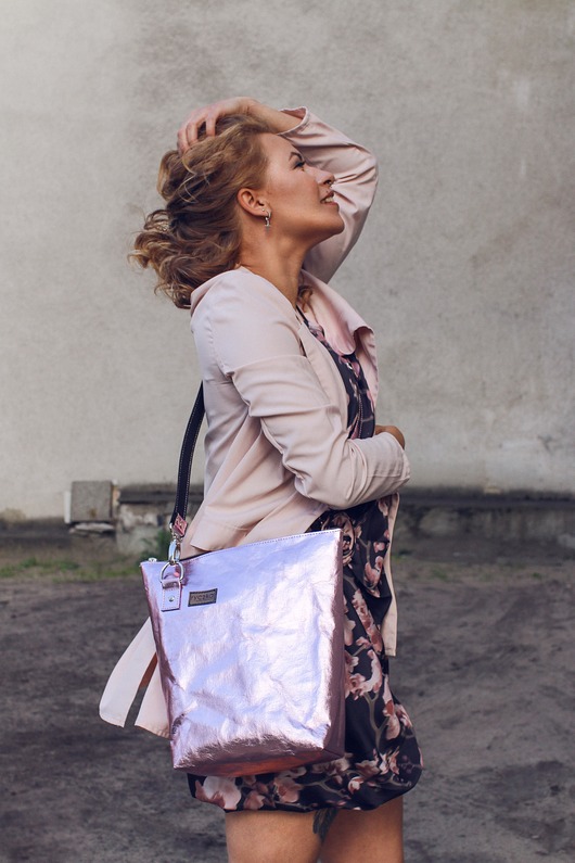 Torebka z papieru[różowy połysk]pink BAG RYCZKA studio kreatywne