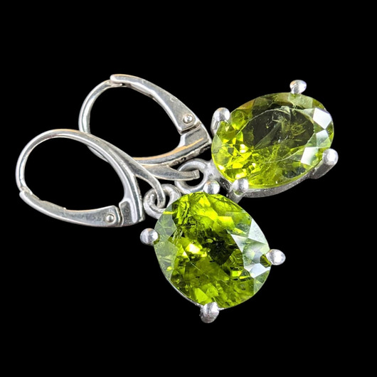 kolczyki srebrne Kolczyki srebrne szlachetne peridoty