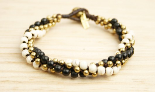White Agate - Black Agate Bracelet LILITH STORE
