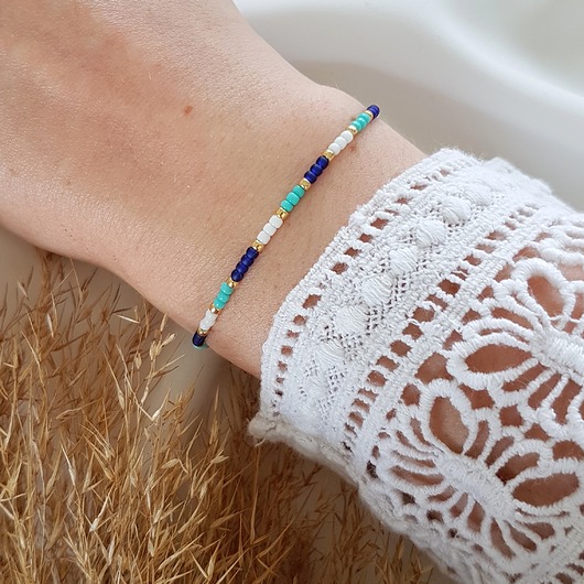 bransoletki na sznurku bransoletka z drobnych koralików