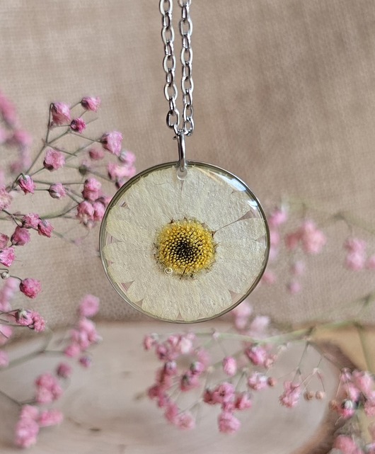 wisiory Wieczne kwiaty prawdziwa stokrotka zawieszka srebrna ze stokrotką