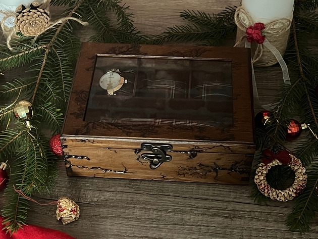 skrzynki, kufry i pudła Drewniane pudełko na zegarki