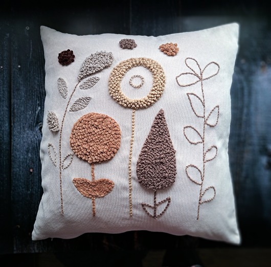 poduszki plecione Poduszka kwiaty punch needle boho natural