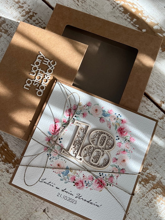 kartki scrapbooking Ręcznie robiona kartka z pudełkiem i kopertą na 18 urodziny, osiemnastka - po