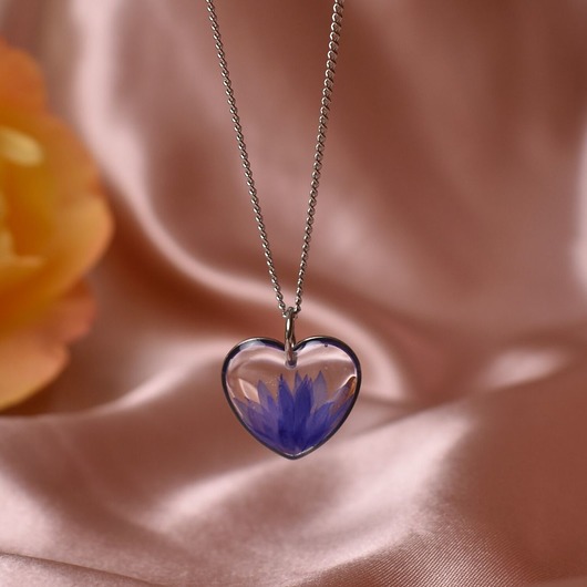 wisiory Minimalistyczny naszyjnik z chabrem