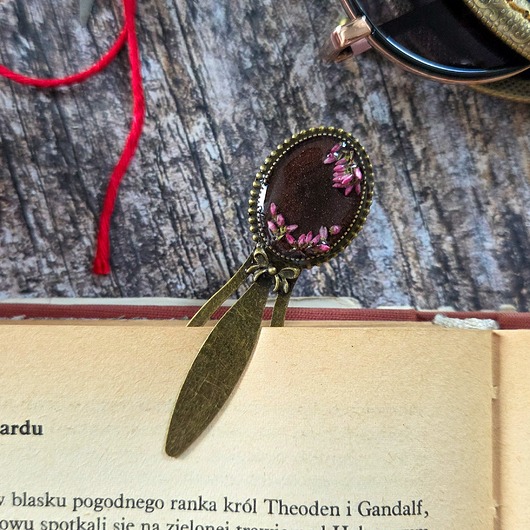 zakładki do książek Zakładka z płatkami wrzosu
