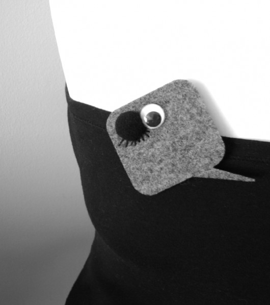 oko ? felt label