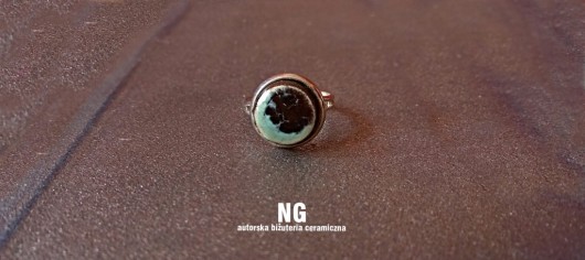 Ceramiczne oczko . NG Autorska bizuteria ceramiczna