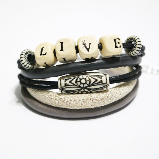 bransoletki drewniane Bransoletka - Live - rzemienie, drewniane koraliki