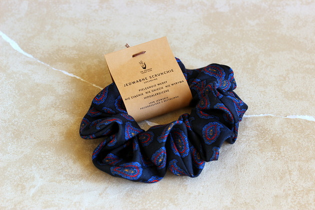 Jedwabne SCRUNCHIE gumka do włosów Upcykling VENUSS concept store