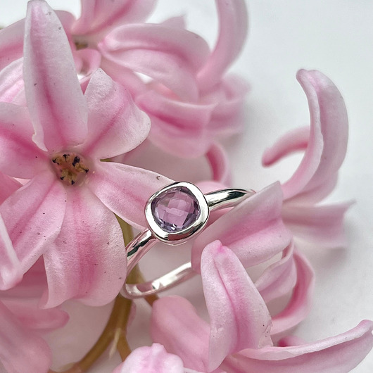 Pierścionki srebrne Spring - Srebrny pierścionek z ametystem