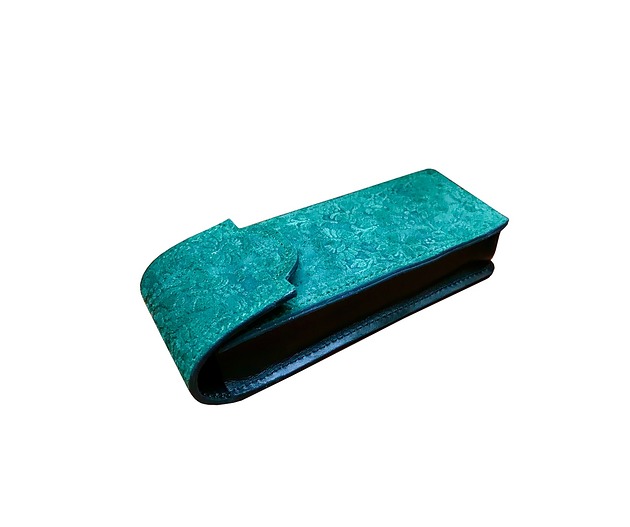 piórniki Etui na 3 pióra  długopisy zielone