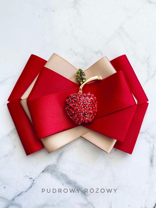 broszki Brosza z kolekcji z wisienkami z ozdobą  z kryształków Wiśnia