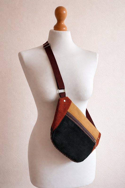 saszetka nerka Damska nerko-torebka.