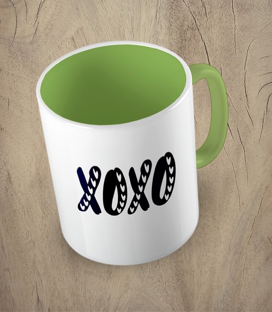 kubki Kolorowy kubek z hasłem XOXO nr 0 1 - mix kolorów