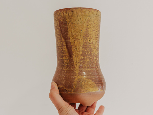 wazony Wazon Talia na Nóżkach - musztarda - 20cm
