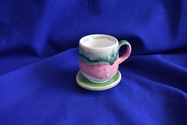 filiżanki Filiżanka ceramiczna zielona z różowym