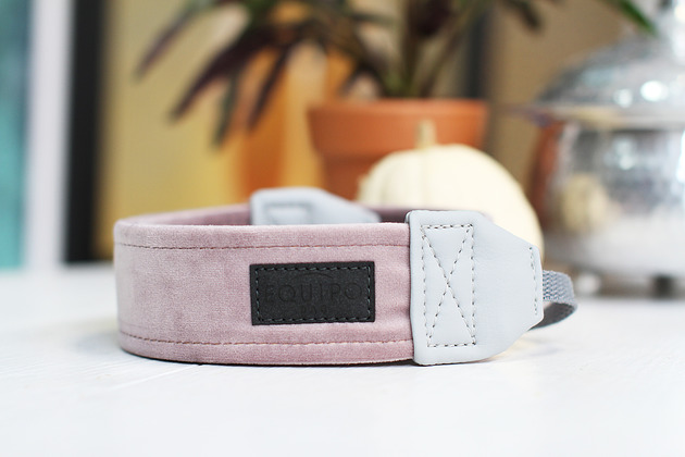 akcesoria różne Pasek do aparatu Camera Strap Pink Powder Welur