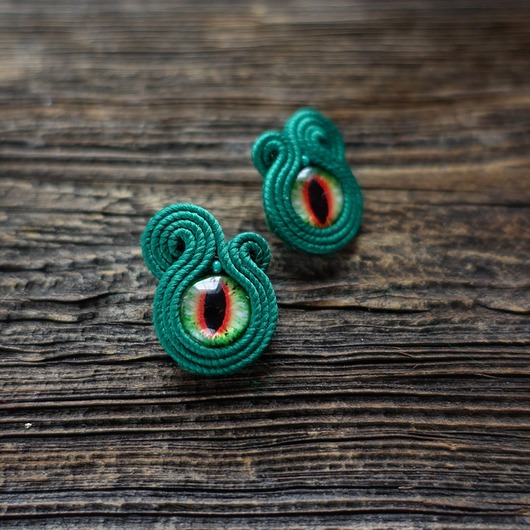 Zielone  oko - kolczyki soutache Mró Soutache