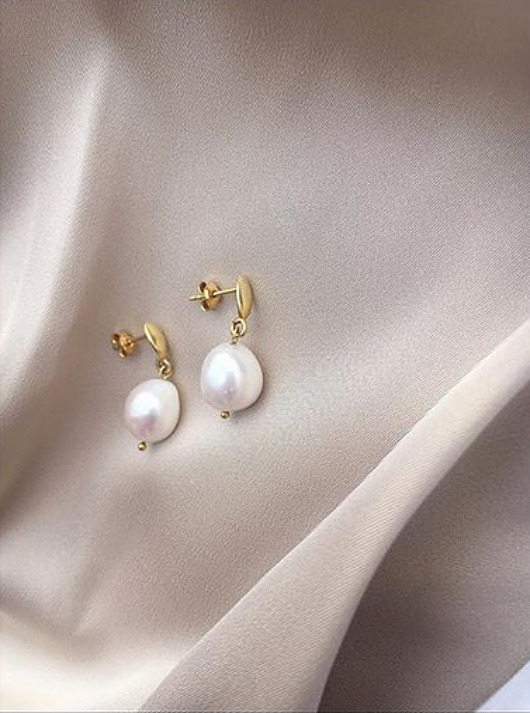 kolczyki pozłacane Kolczyki srebrne Irregular Pearl Earrings