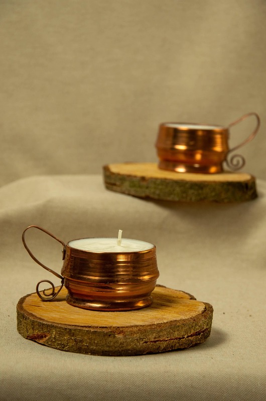 świeczniki i świece Lawendowa świeca sojowa w koszyczku na herbatę z PRL