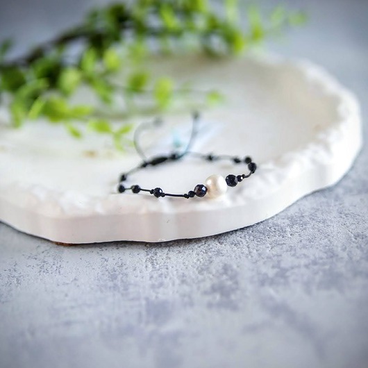 bransoletki z kamieni naturalnych Bransoletka z kamieni z dedykacją. Perła Noc Kairu