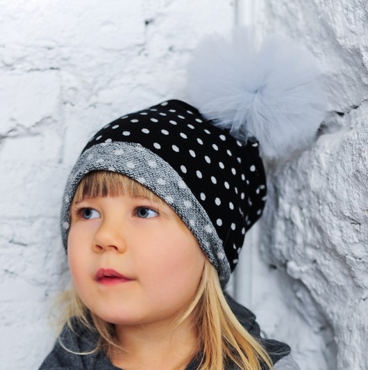 Czapka w groszki z tiulowym pomponem Mizerki Kids