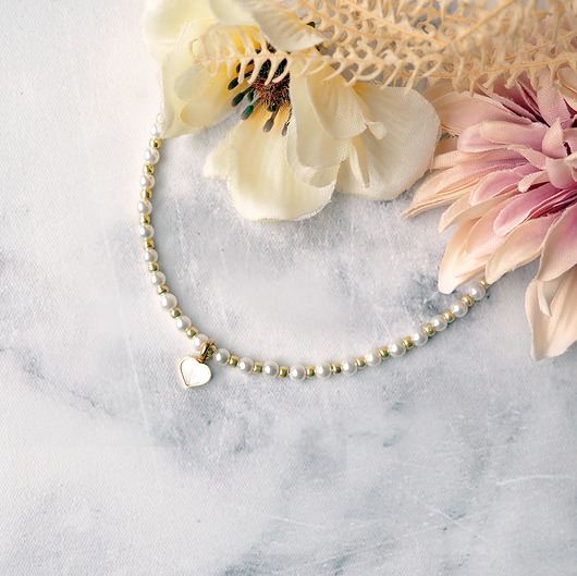 naszyjniki - inne UROCZY NASZYJNIK PERŁY I serduszko - elegancki i delikatny