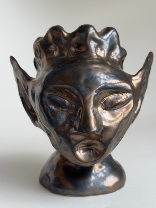 figurki i rzeźby Figurka ceramiczna The shadow King