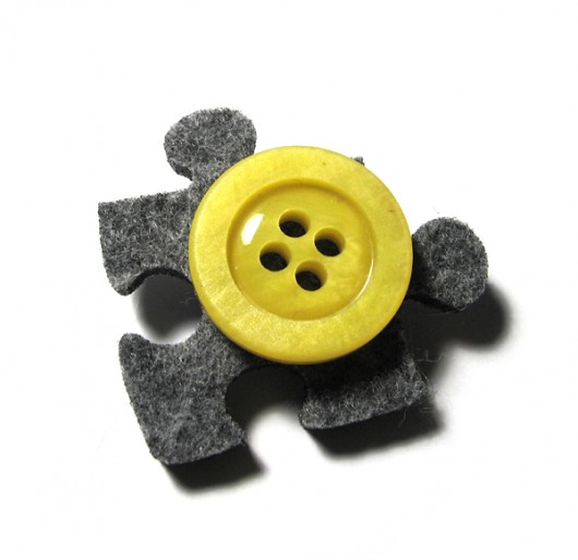 puzz b felt label