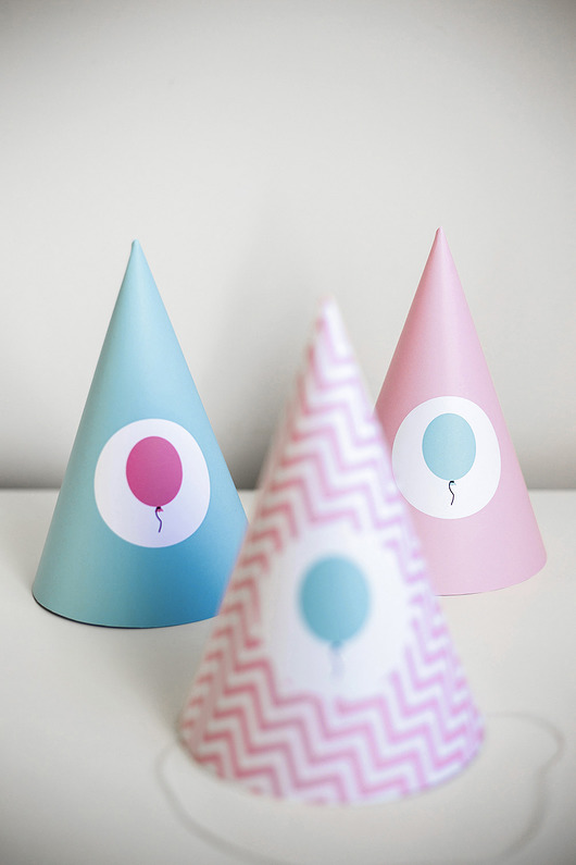Czapeczki urodzinowe BALONY 3 szt WOW party