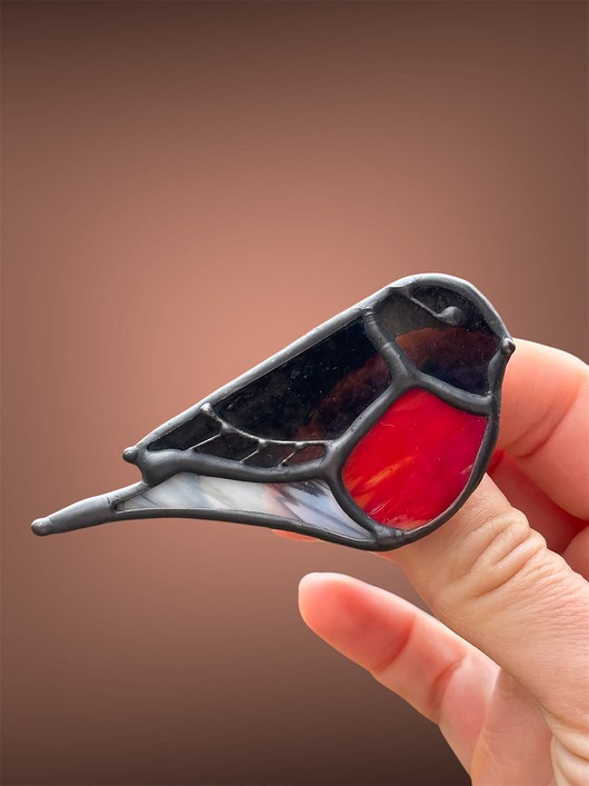 broszki Broszka witrażowa ptak Gil Witraż w stylu Tiffany