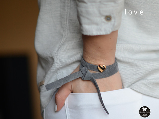 grey love barboleta