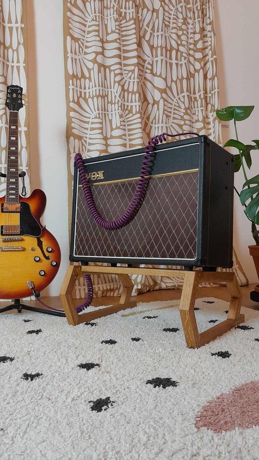 meble - inne Deluxe Walnut Amp Stand - Drewniany stojak na wzmacniacz gitarowy