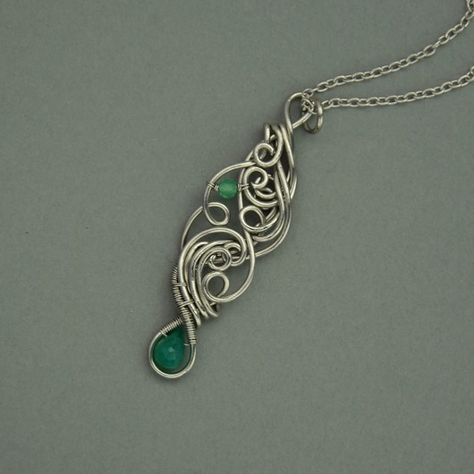 wisiory Oryginalny wisiorek zielony onyks wire wrapping