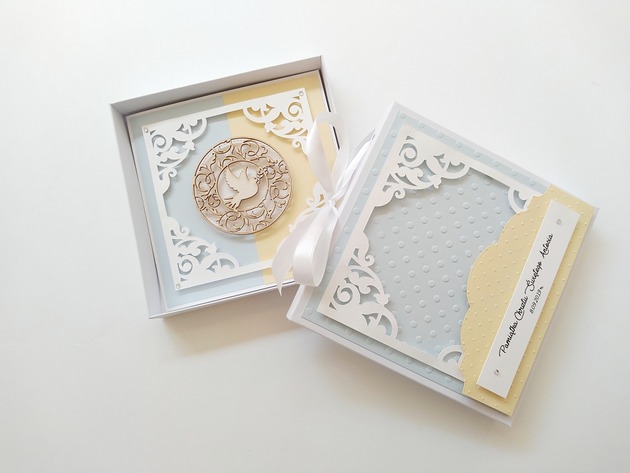 kartki scrapbooking Kartka na chrzest  w pudełku