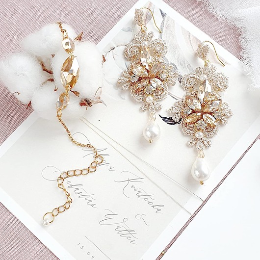 Biżuteria ślubna Lace Me Gold - perłowe