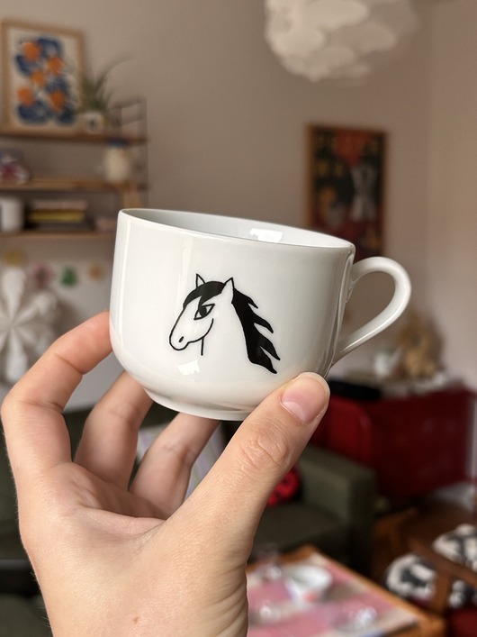 kubki i filiżanki Filiżanka z koniem