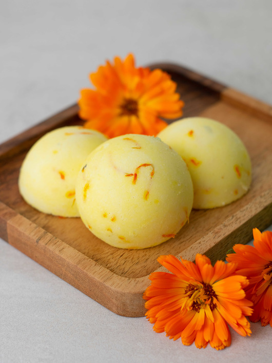 produkty do kąpieli Półkula kąpielowa nagietkowa 60g