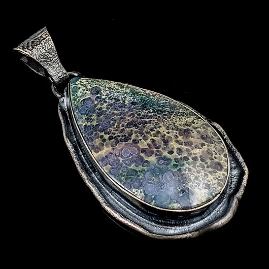 wisiory Chalcedon winogronowy