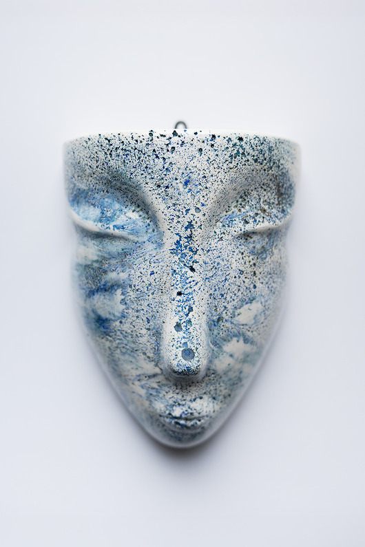 Ozdoby na ścianę Doniczka głowa na ścianę w niebieskie mazy i kropki