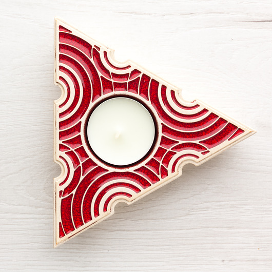 świeczniki i świece Lampion trójkątny czerwony w pudełku.