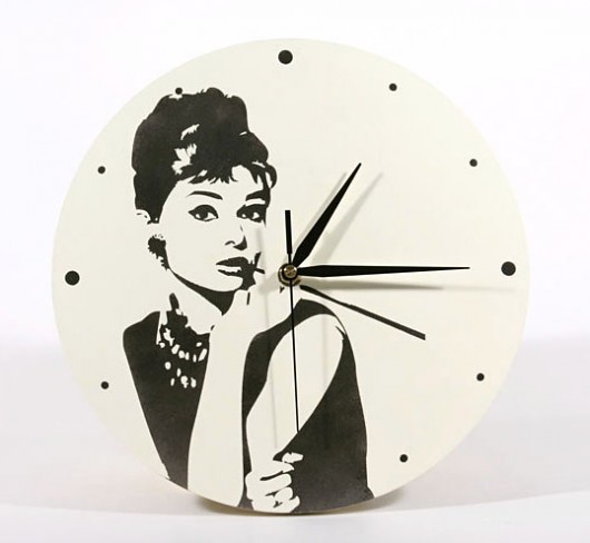 Zegar z Audrey- 30 cm Ilona Matuszewska