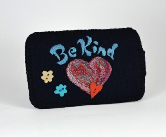 etui na telefon Etui na smartfon Be Kind