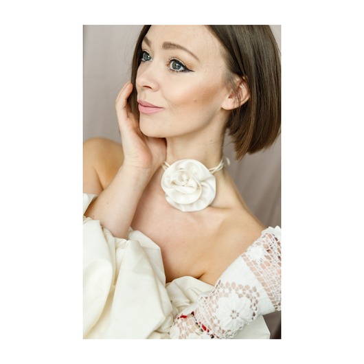 chokery Choker jedwabny