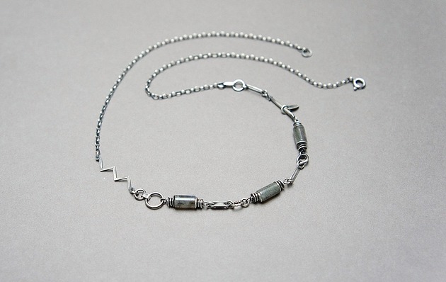 chokery Z labradorytową batutką  - naszyjnik